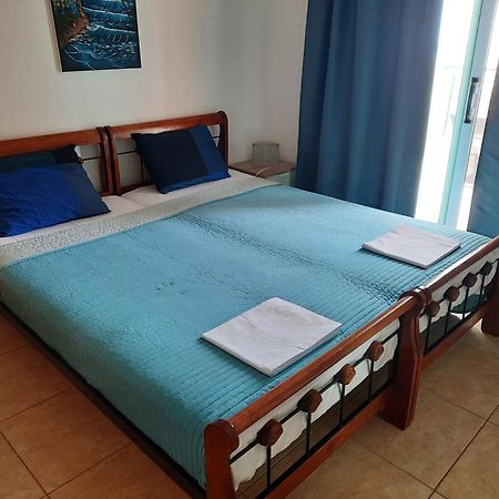 Holiday Apartment With Sea View Paralimni Exterior foto
